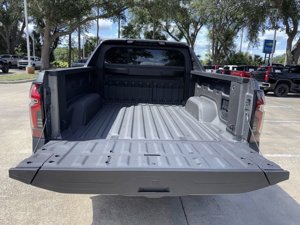 Used 2026 Chevrolet Silverado EV Trail Boss AWD/4WD image 21