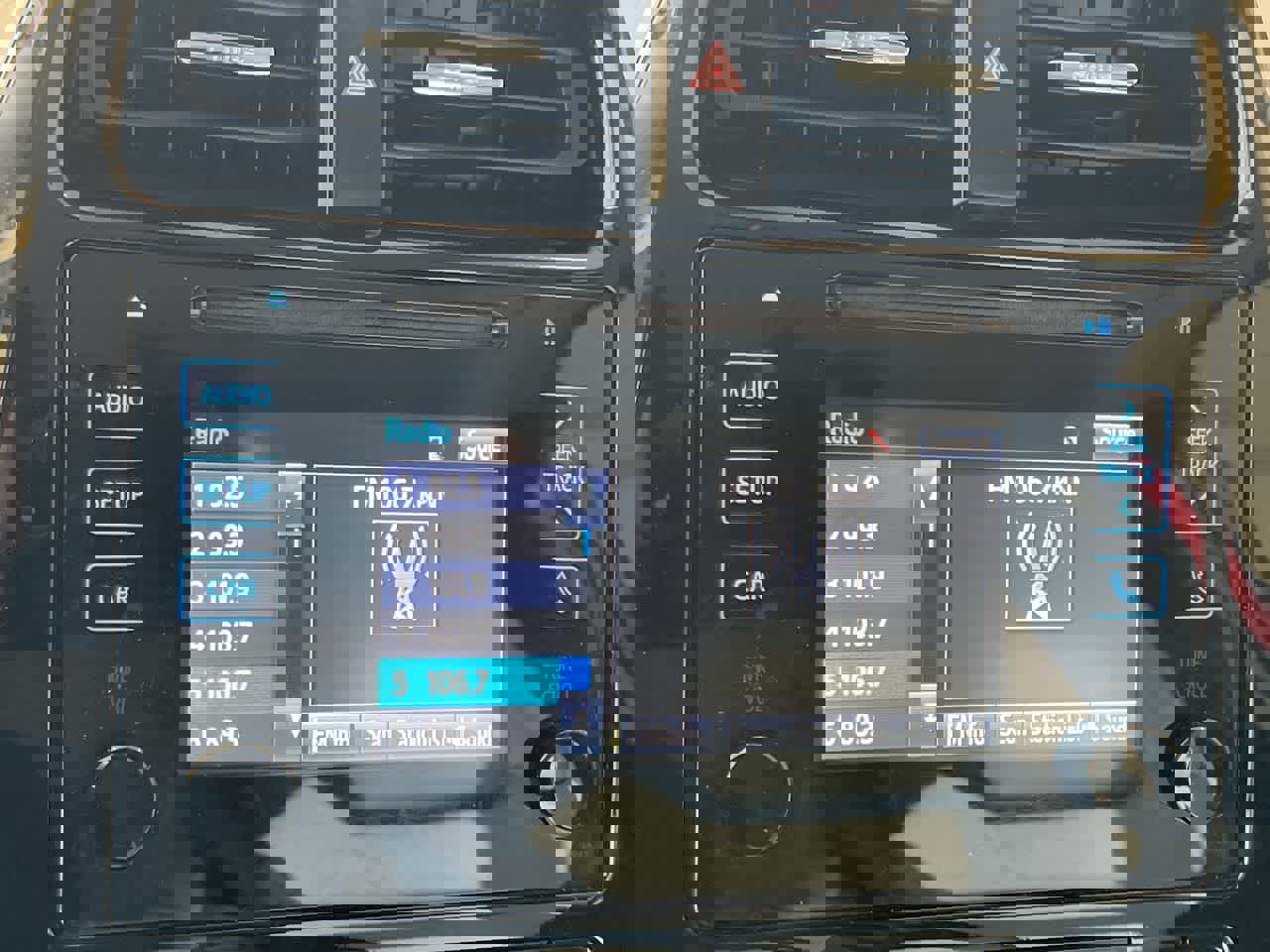 Used 2019 Toyota Prius XLE w/ Advanced Technology Package image 16