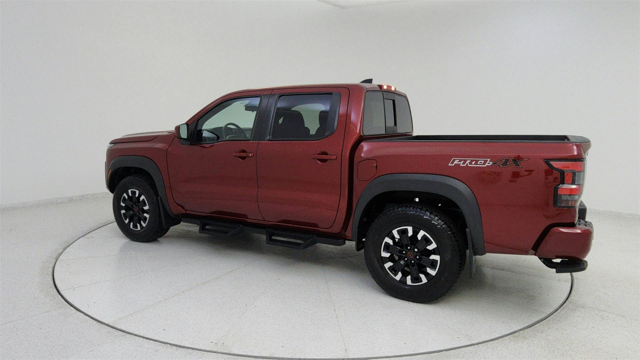 Used 2022 Nissan Frontier PRO-4X w/ Technology Package image 2
