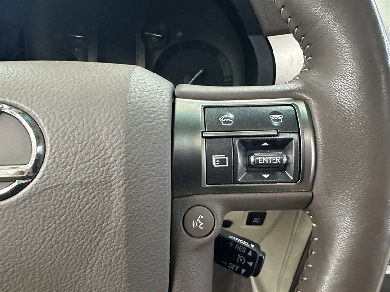 Used 2012 Lexus GX 460 Premium AWD/4WD image 34