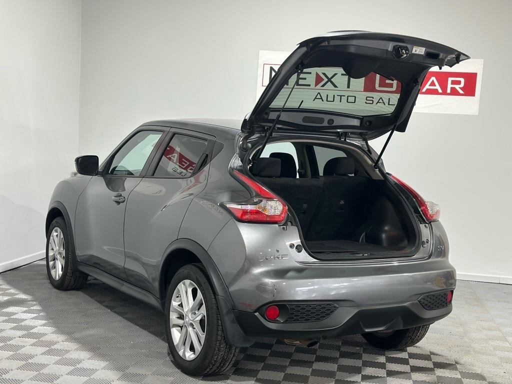 Used 2015 Nissan Juke SV image 31