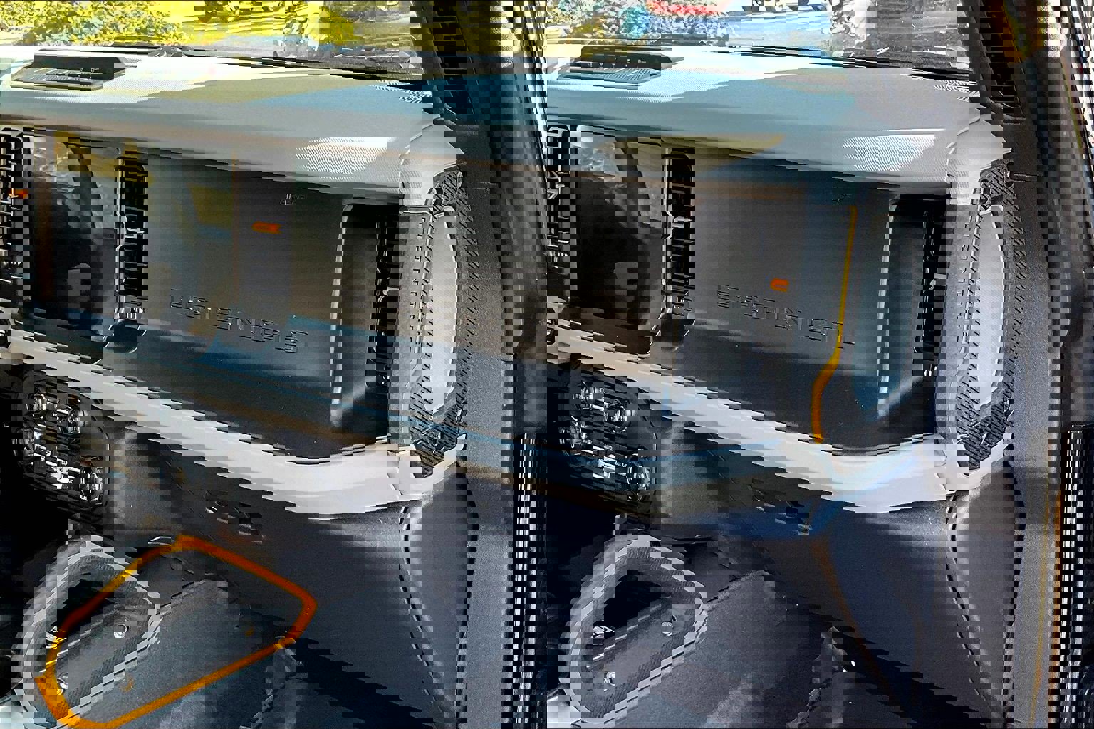 Used 2023 Ford Bronco Badlands image 16