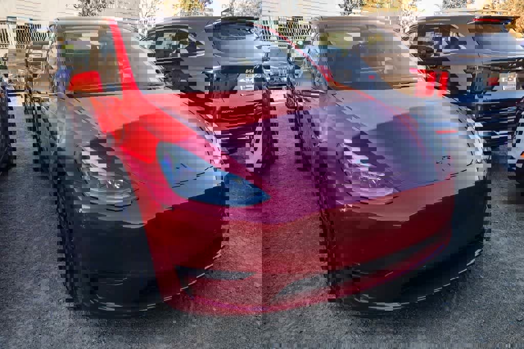 Used 2022 Tesla Model Y Performance image 4