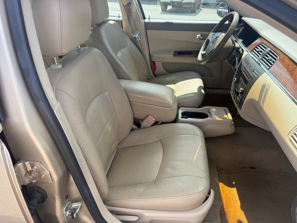 Used 2005 Buick LaCrosse CX w/ Silver Convenience Package FWD image 12