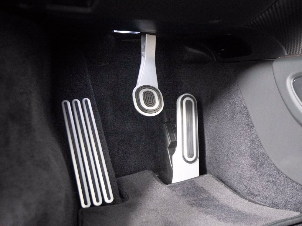 Used 2019 Bugatti Chiron AWD/4WD image 43