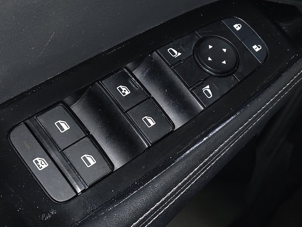 Used 2023 Nissan Rogue SV w/ SV Premium B Package image 27