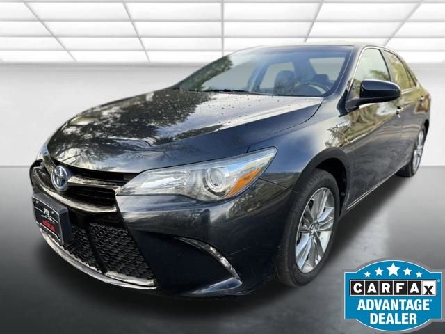 Used 2015 Toyota Camry SE image 1