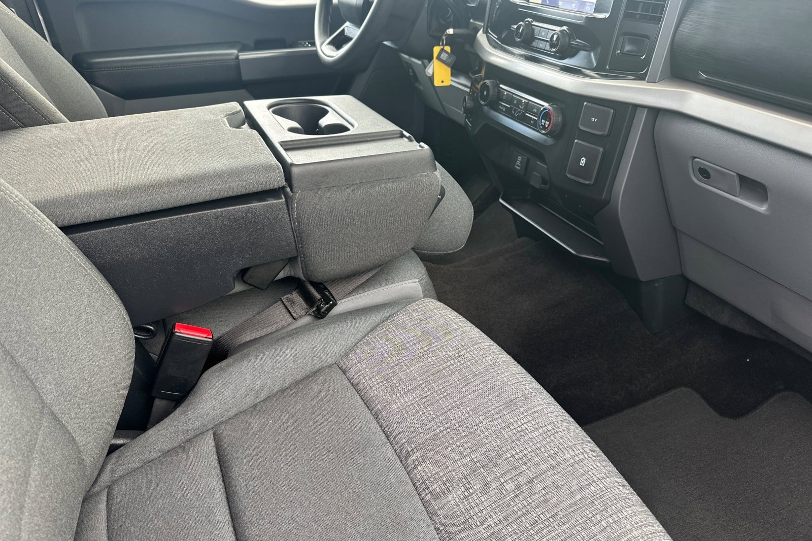 Used 2022 Ford F150 XLT image 16