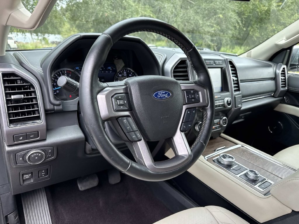 Used 2021 Ford Expedition Platinum AWD/4WD image 36