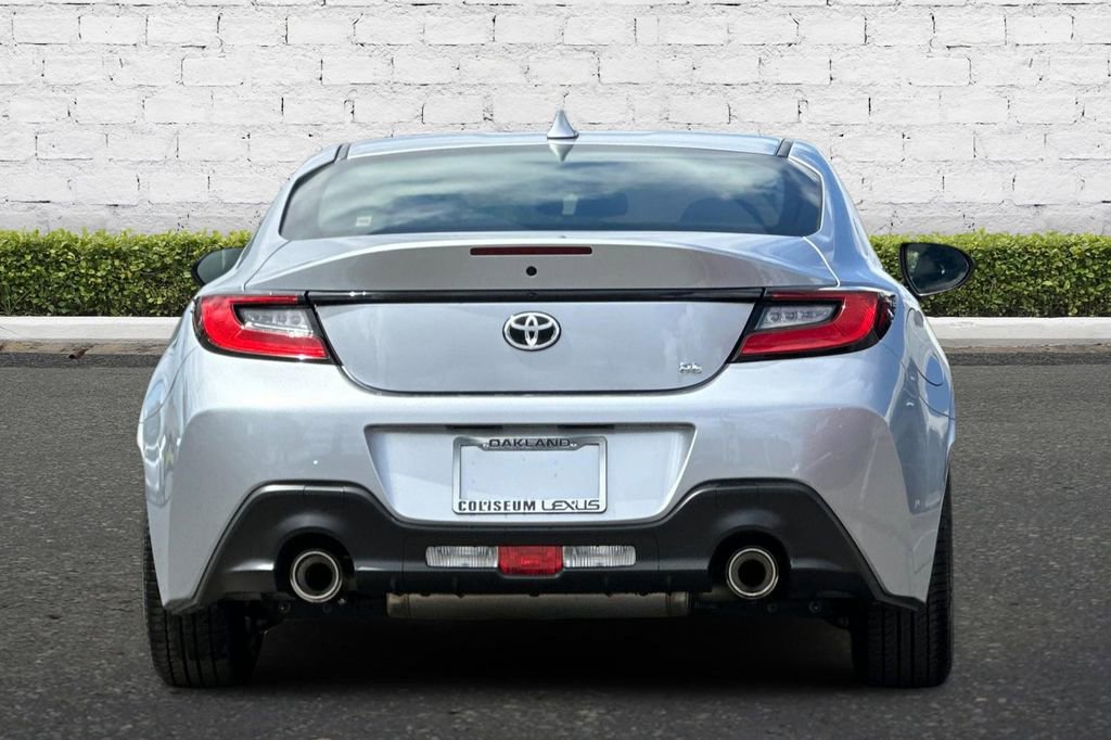Used 2023 Toyota GR86 image 5