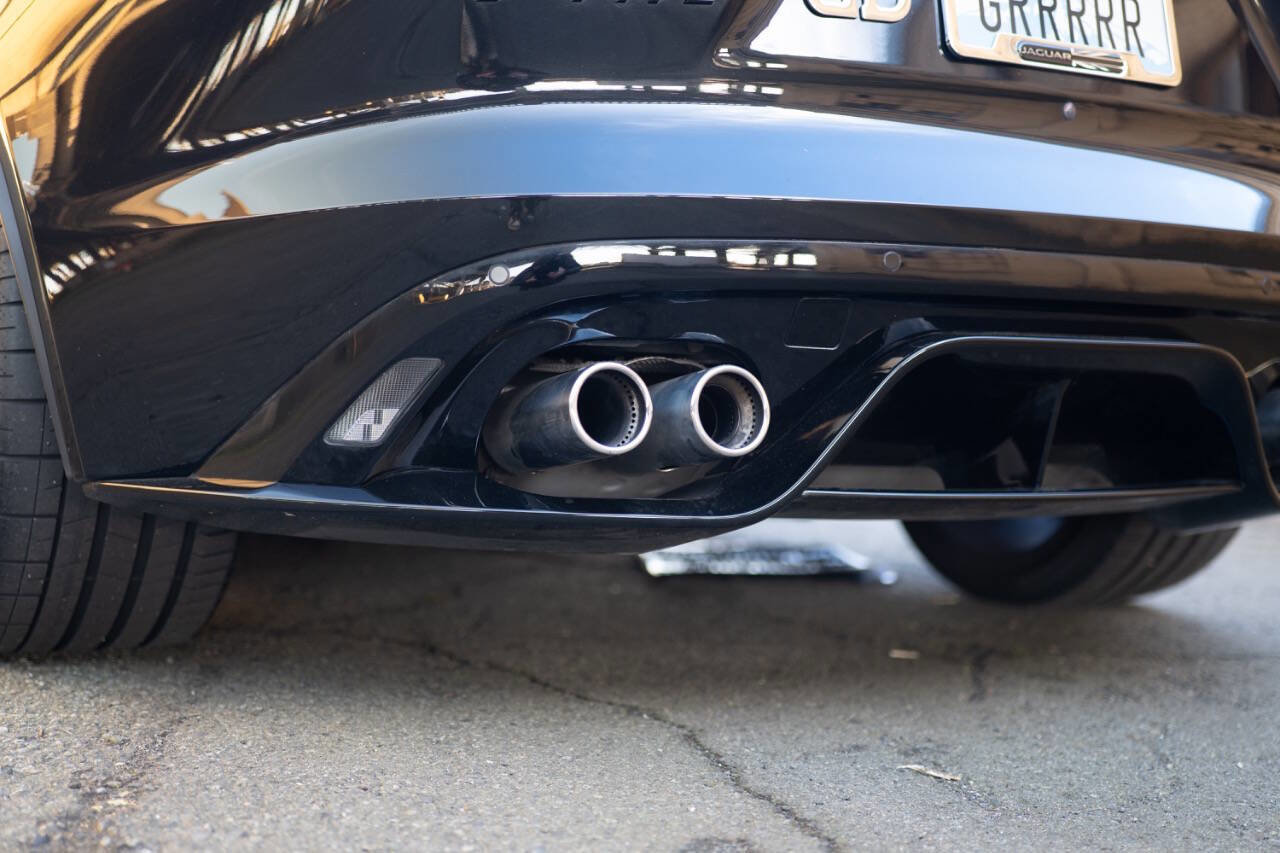 Used 2021 Jaguar F-TYPE R image 33