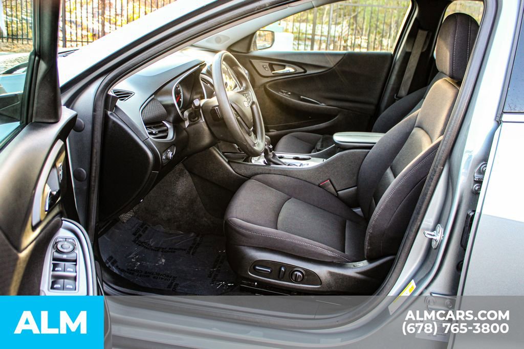 Used 2024 Chevrolet Malibu LT FWD image 17
