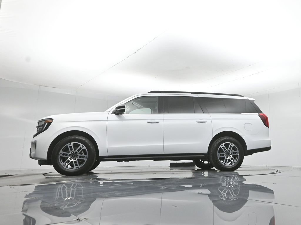 Used 2025 Ford Expedition Max Active AWD/4WD image 57