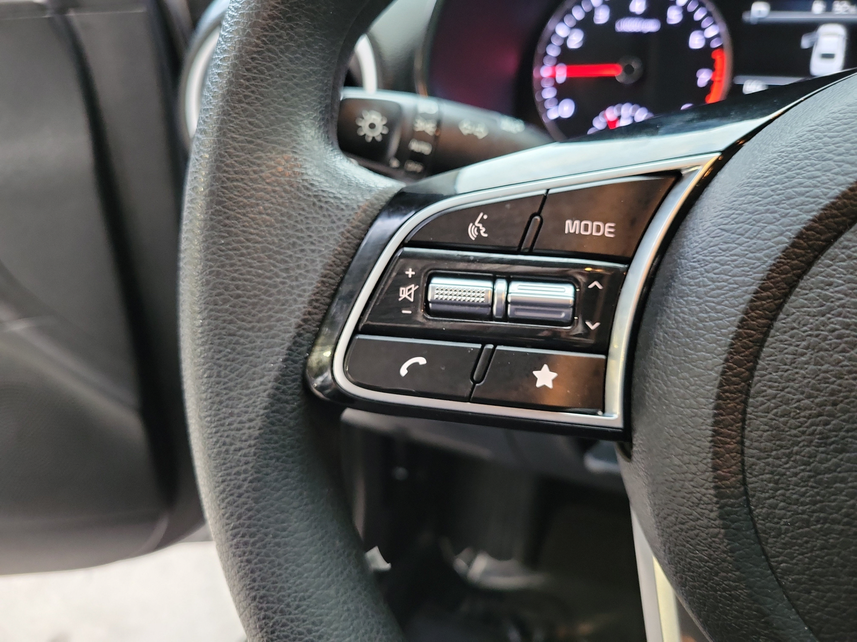 Certified 2023 Kia Forte LXS w/ LXS Technology Package FWD image 24
