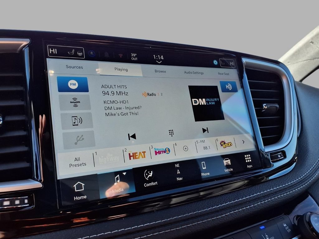 New 2026 Chrysler Pacifica Select FWD image 5