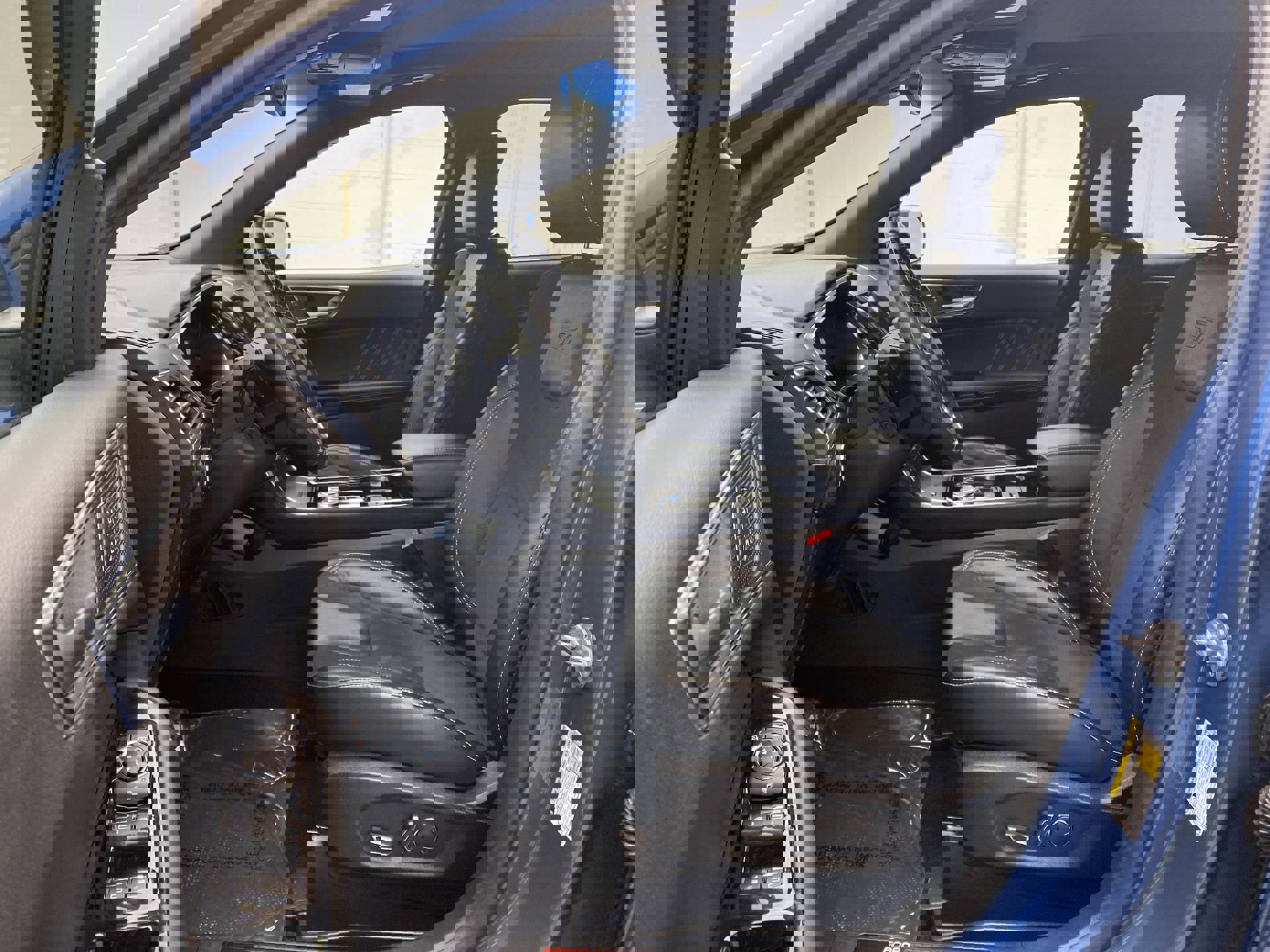 Used 2019 Ford Edge ST w/ Cold Weather Package image 10