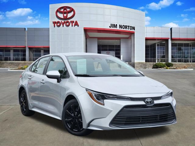Used 2024 Toyota Corolla LE FWD image 1