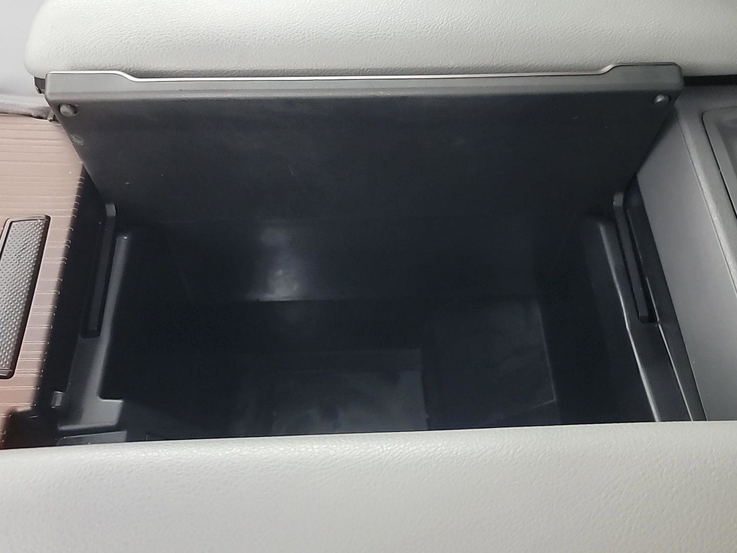 Used 2022 Toyota Sienna XLE w/ XLE Plus Package image 33