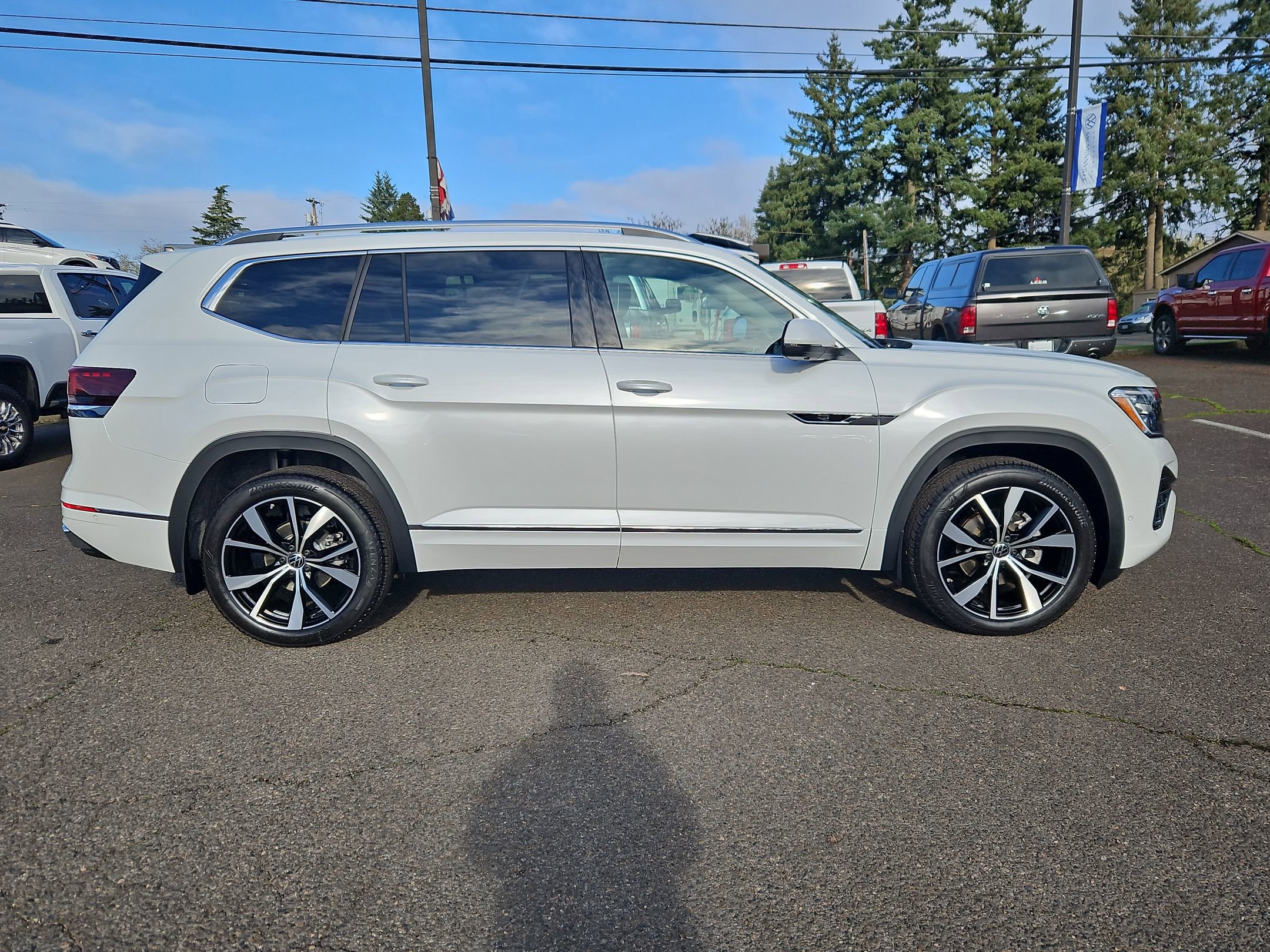 New 2026 Volkswagen Atlas SEL Premium R-Line image 6