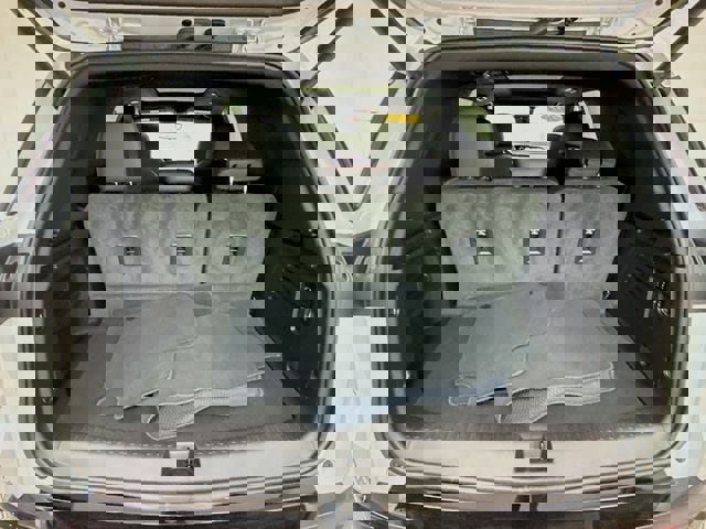 Used 2024 Chevrolet Traverse RS image 29