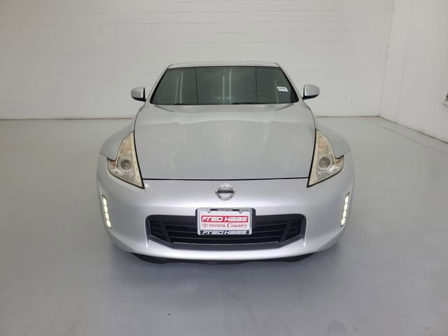 Used 2016 Nissan 370Z w/ Sport Package image 3
