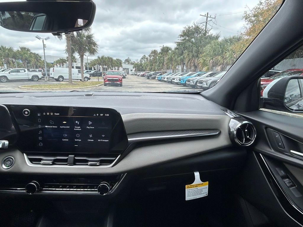 New 2026 Chevrolet Equinox LT w/ Convenience Package II image 17