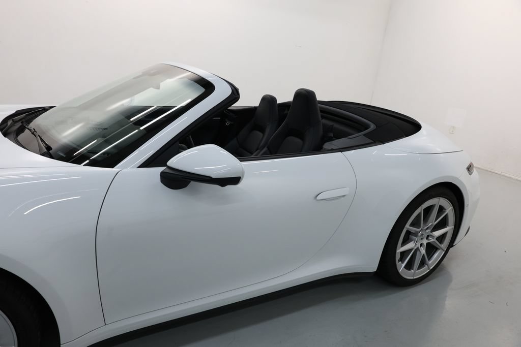 Used 2025 Porsche 911 Carrera RWD image 61