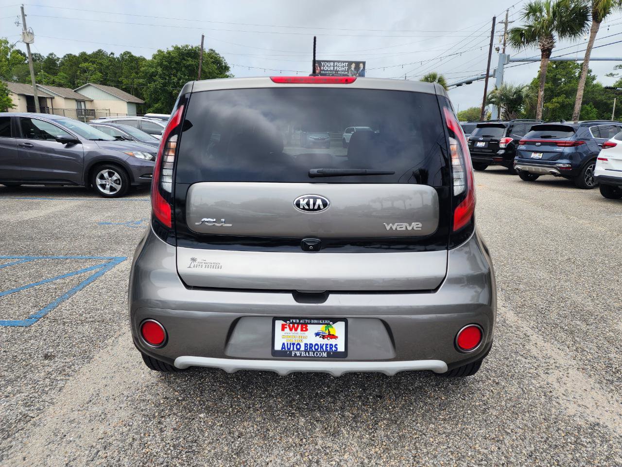Used 2019 Kia Soul + FWD image 4
