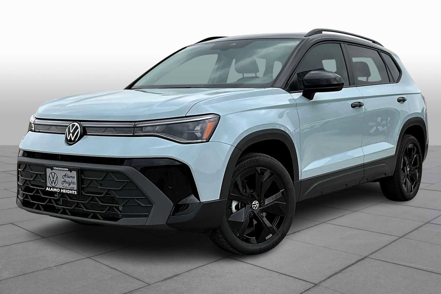 New 2025 Volkswagen Taos SE