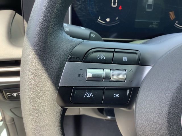 Certified 2025 Hyundai Santa Cruz SE FWD image 28