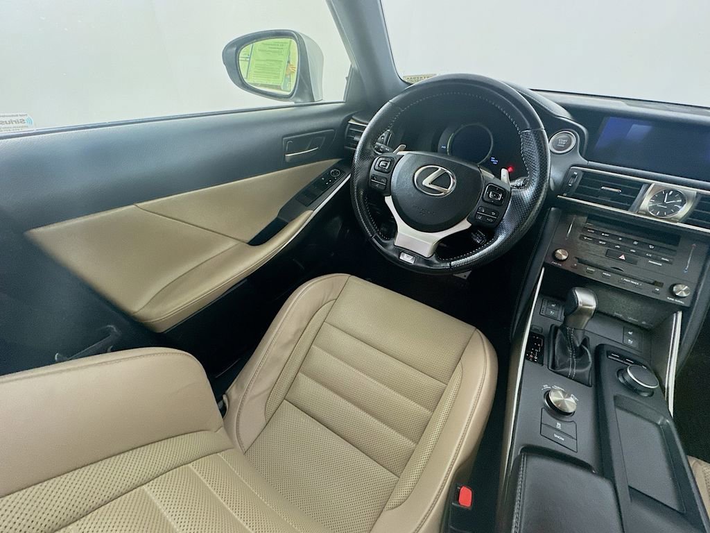 Used 2020 Lexus IS 350 F Sport w/ F Sport Package AWD/4WD image 9