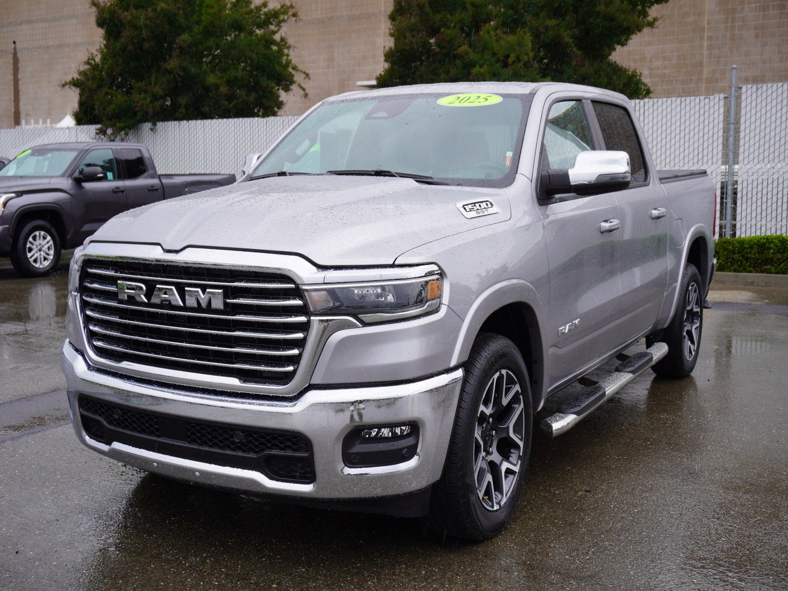 Used 2025 RAM 1500 Laramie w/ Bed Utility Group AWD/4WD image 9