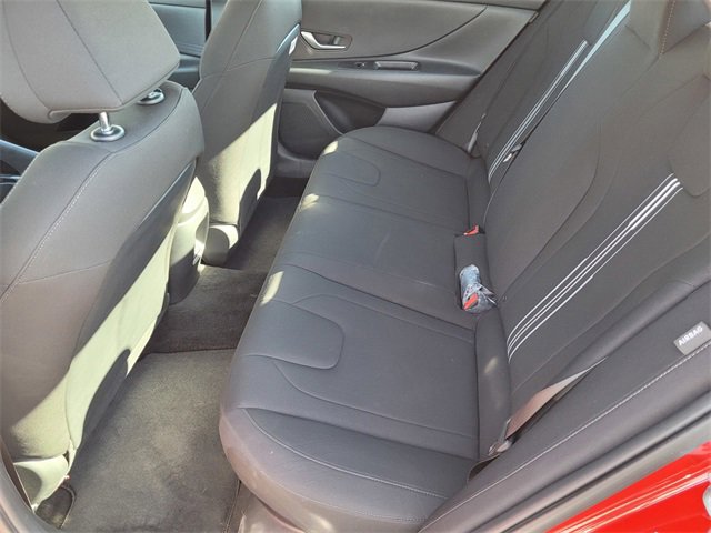 Used 2025 Hyundai Elantra Blue image 11