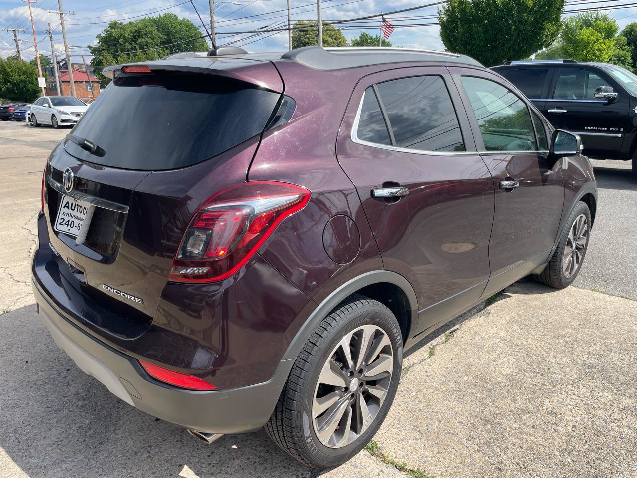 Used 2017 Buick Encore Essence FWD image 8