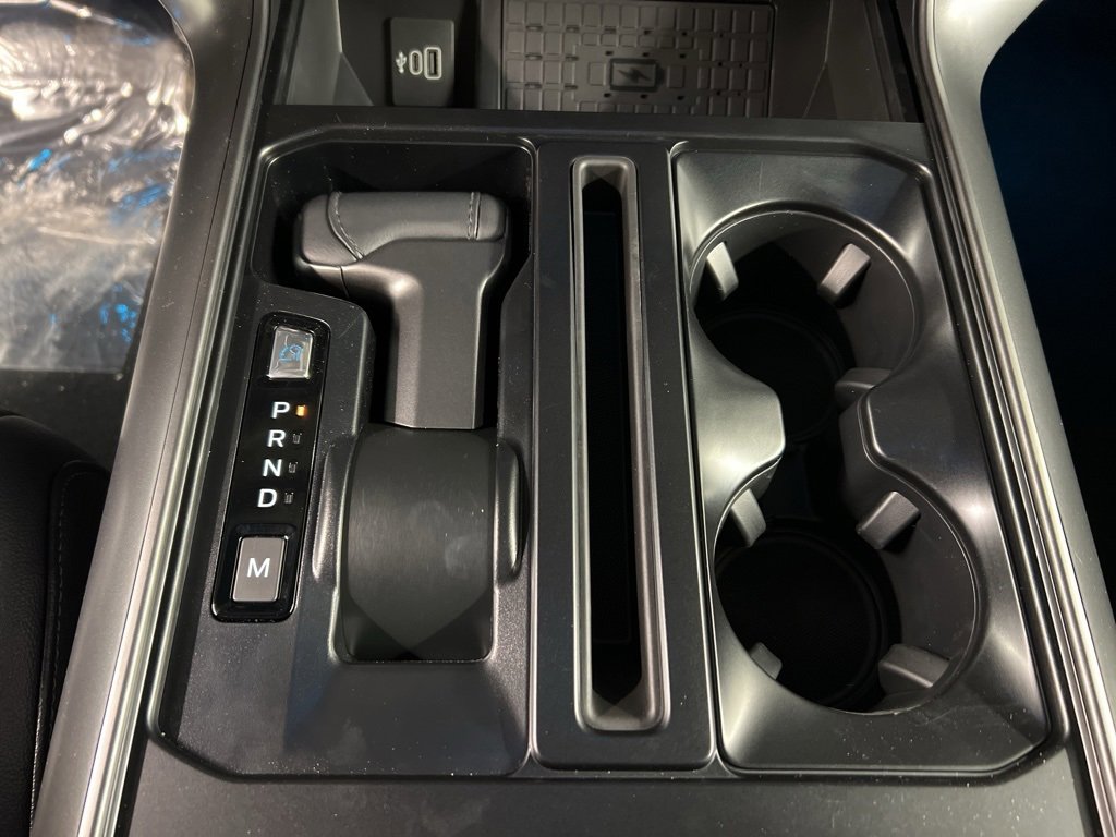 New 2026 Ford F150 Lariat w/ Equipment Group 502A High image 17