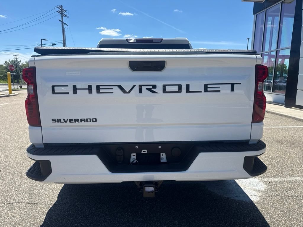 Used 2023 Chevrolet Silverado 1500 Custom AWD/4WD image 6