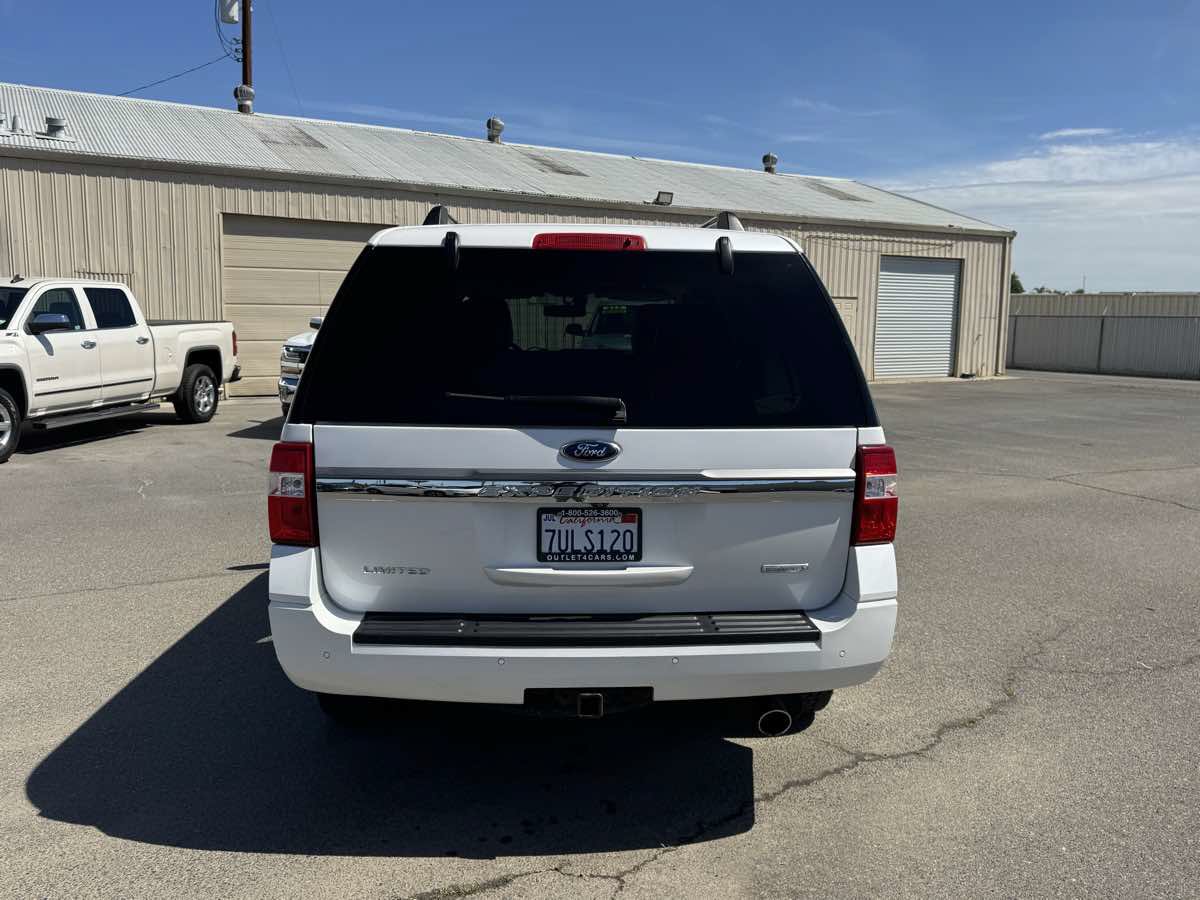 Used 2016 Ford Expedition Limited w/ Equipment Group 301A AWD/4WD image 8