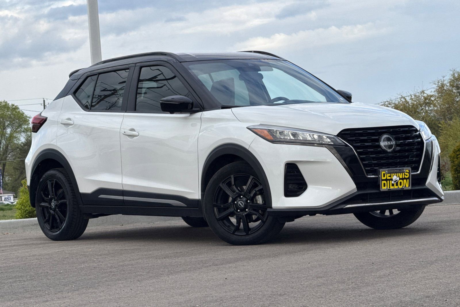 Used 2024 Nissan Kicks SR