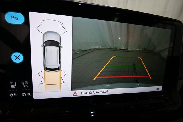 New 2025 Volkswagen Atlas Cross Sport SEL image 7