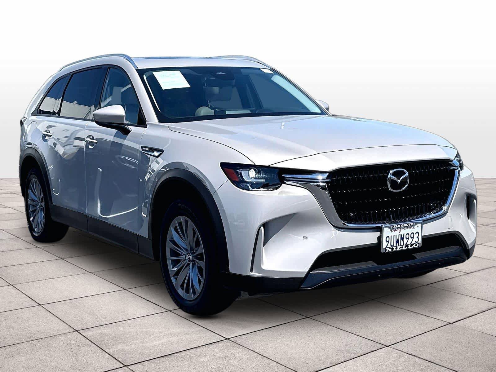 Used 2025 MAZDA CX-90 Plug-In Hybrid w/ Preferred AWD/4WD image 3