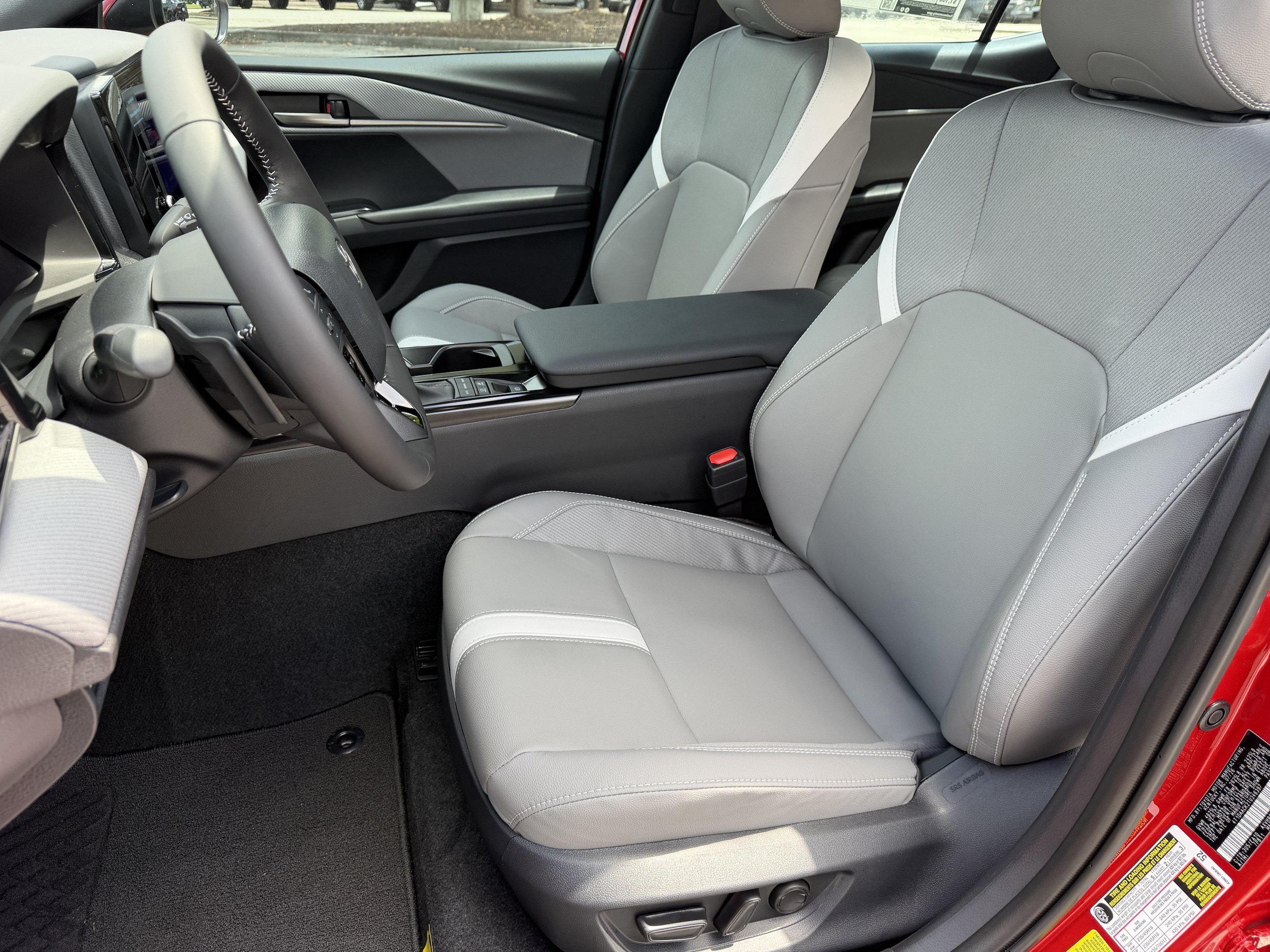 New 2026 Toyota Camry SE FWD image 19