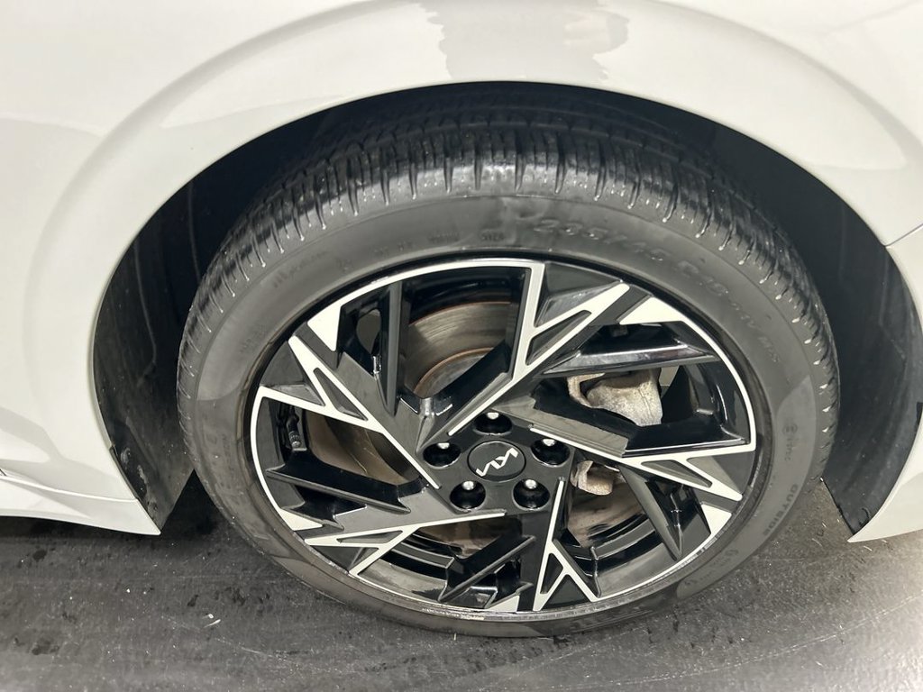 Certified 2025 Kia K5 GT-Line w/ GT-Line Premium Package AWD/4WD image 8