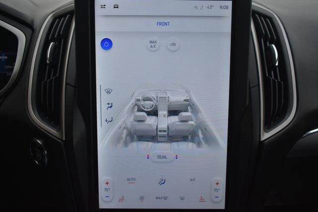 Used 2021 Ford Edge SEL w/ Cargo Accessory Package image 24