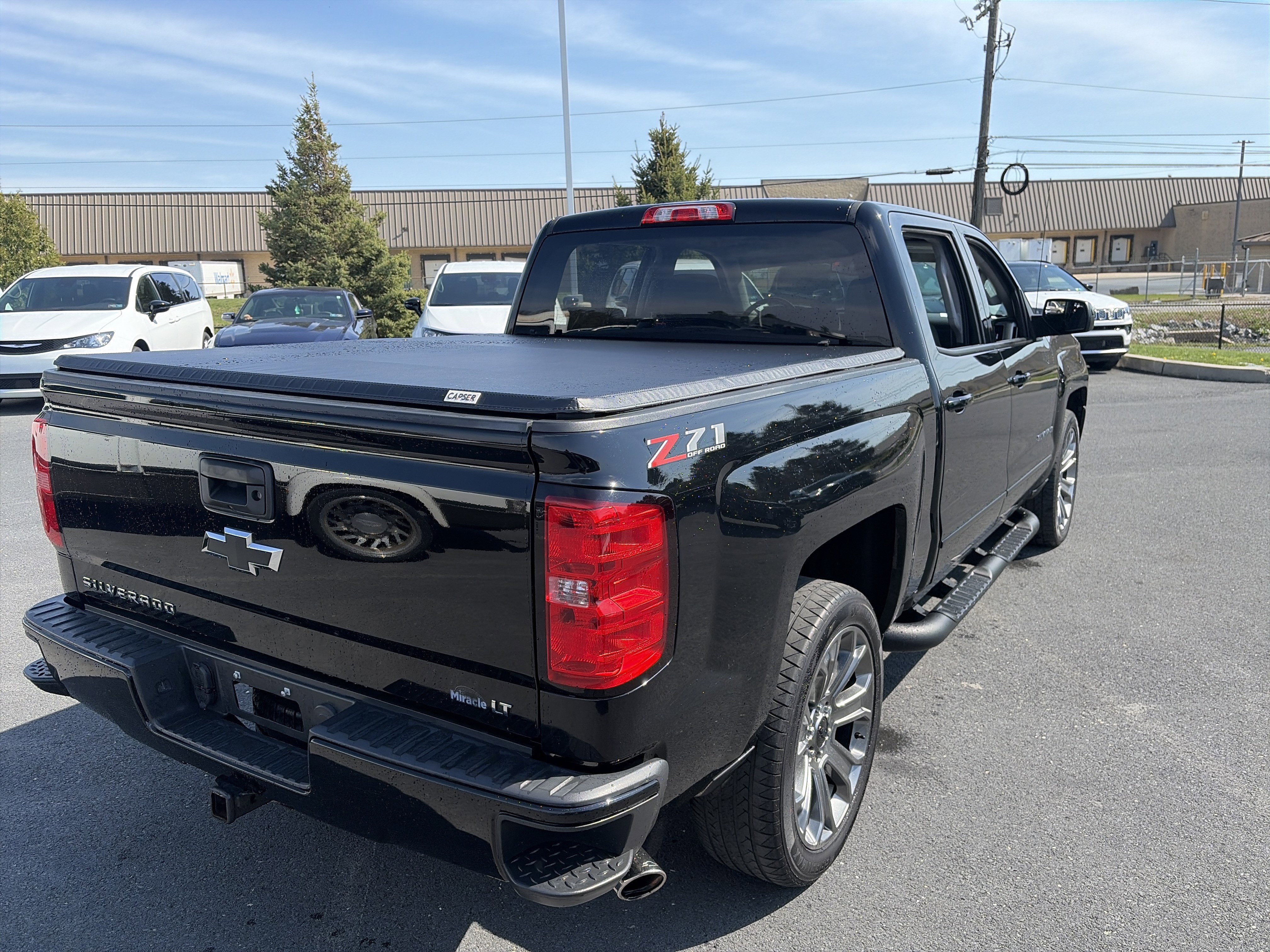 Used 2018 Chevrolet Silverado 1500 LT w/ All Star Edition image 4