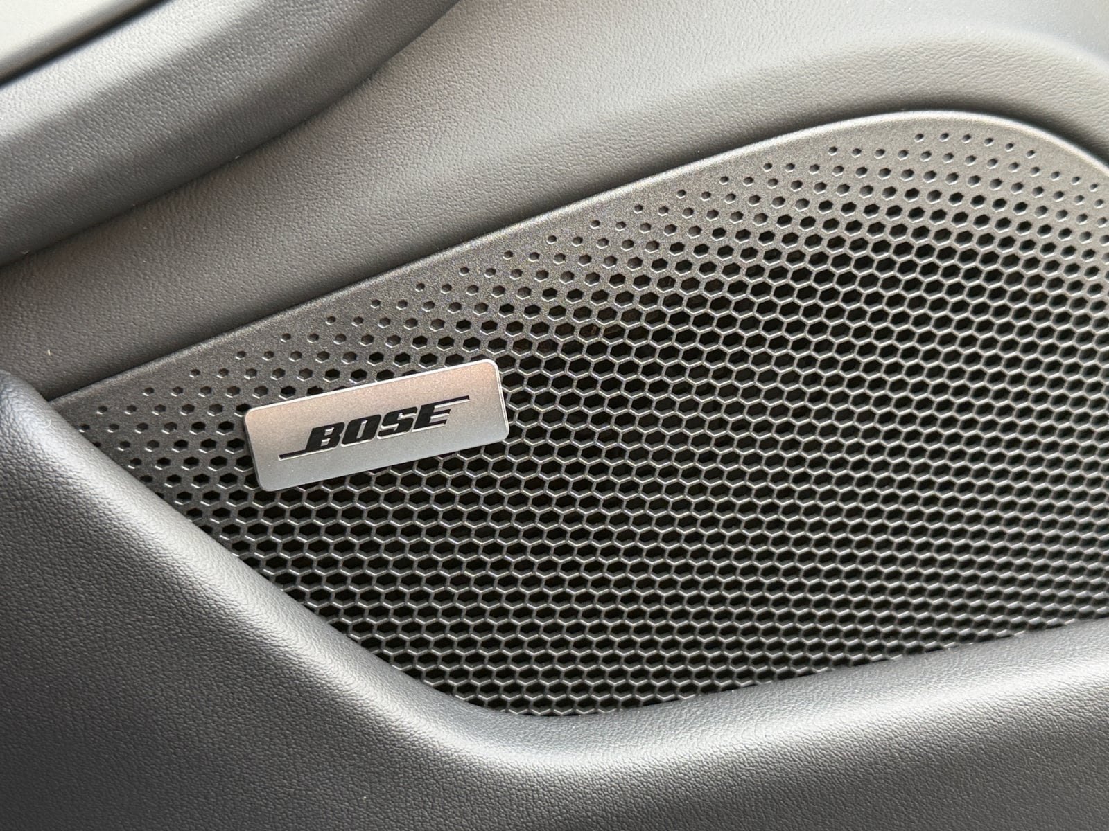 New 2026 Porsche Taycan AWD/4WD image 21