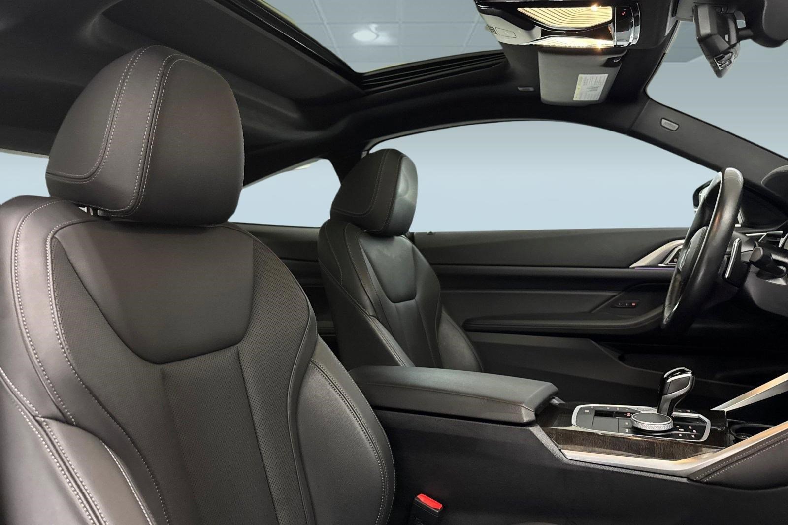 Certified 2023 BMW 430i 430i w/ M Sport Package image 32