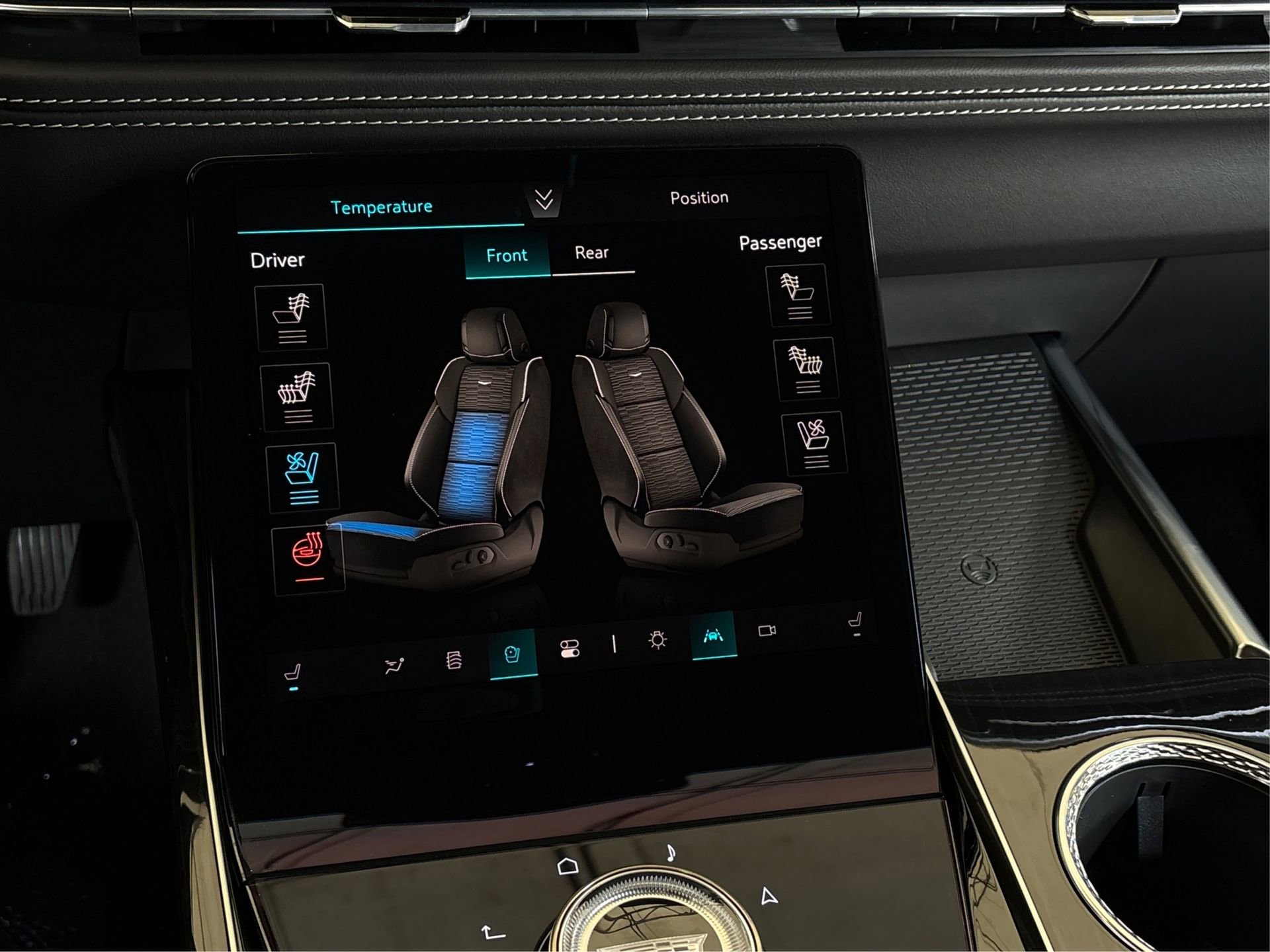 New 2026 Cadillac Escalade ESV Sport w/ LPO, ONYX Package image 33