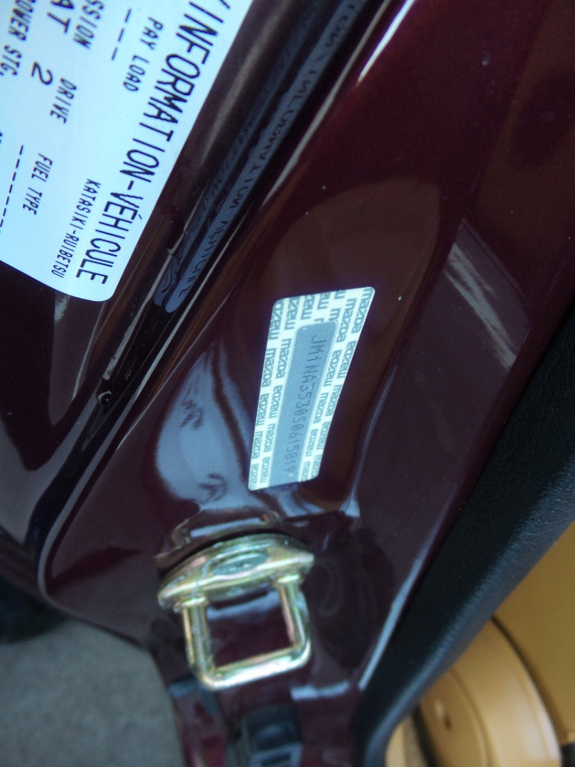 Used 1995 MAZDA MX-5 Miata image 36