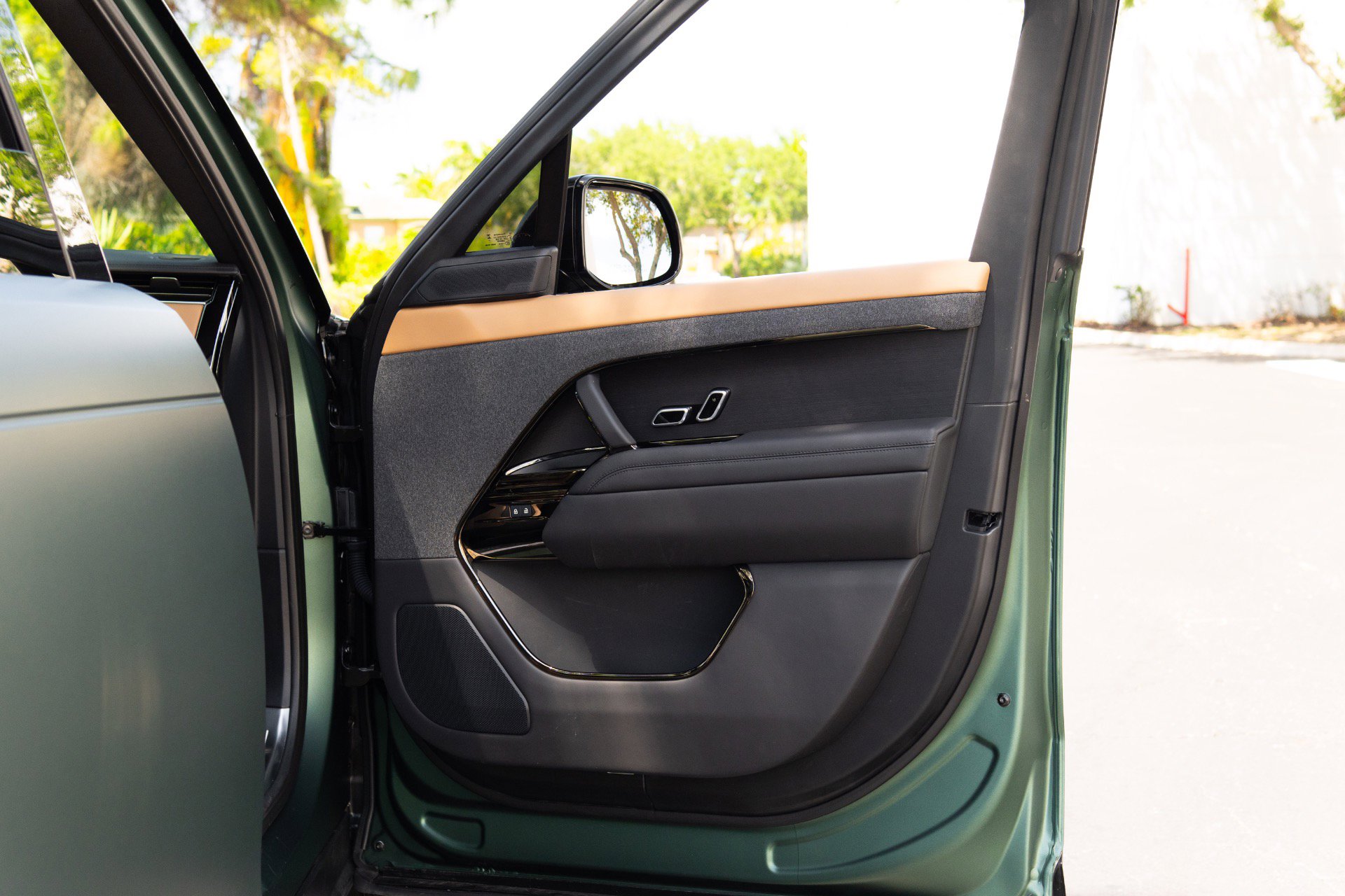 Used 2025 Land Rover Range Rover Sport Dynamic SE AWD/4WD image 55