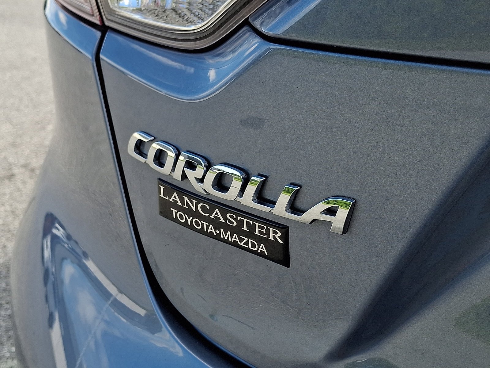 Used 2025 Toyota Corolla LE FWD image 29